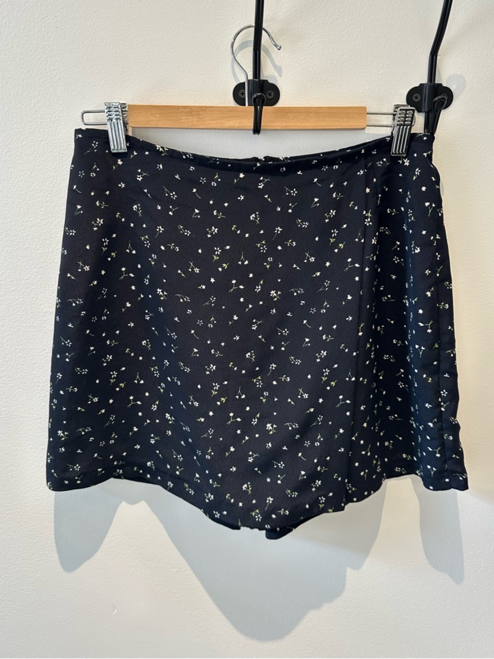 Vintage Floral Skort Women’s High Waisted Navy Skort.